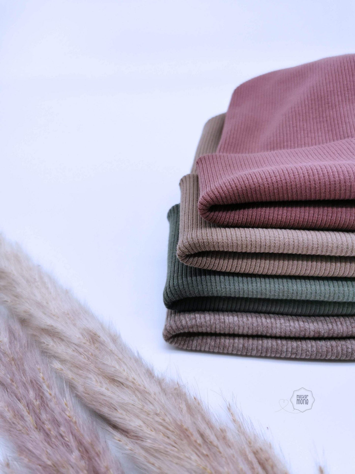 Hipster Beanie ohne Aufdruck – handgemacht, dehnbar & in vielen Farben für Babys, Kinder & Erwachsene