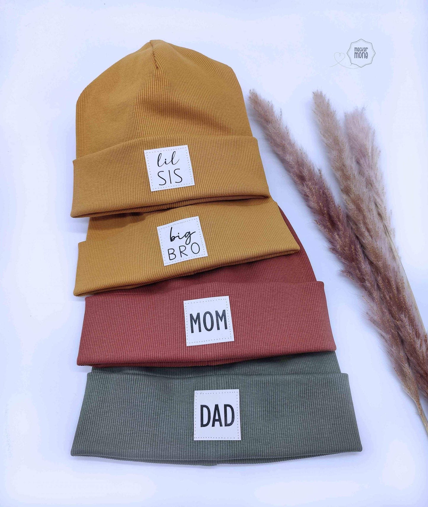 Beanies mit Statement – Das persönliche, handgemachte Geschenk für die ganze Familie