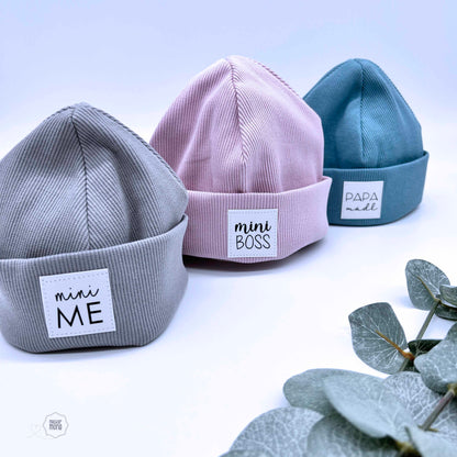 Beanies mit Statement – Das persönliche, handgemachte Geschenk für die ganze Familie