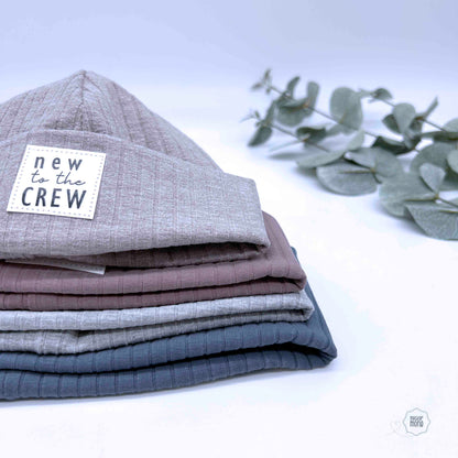 Statement Beanie Frühling – Handgemachte, personalisierte Beanie für Mama, Baby & Familie